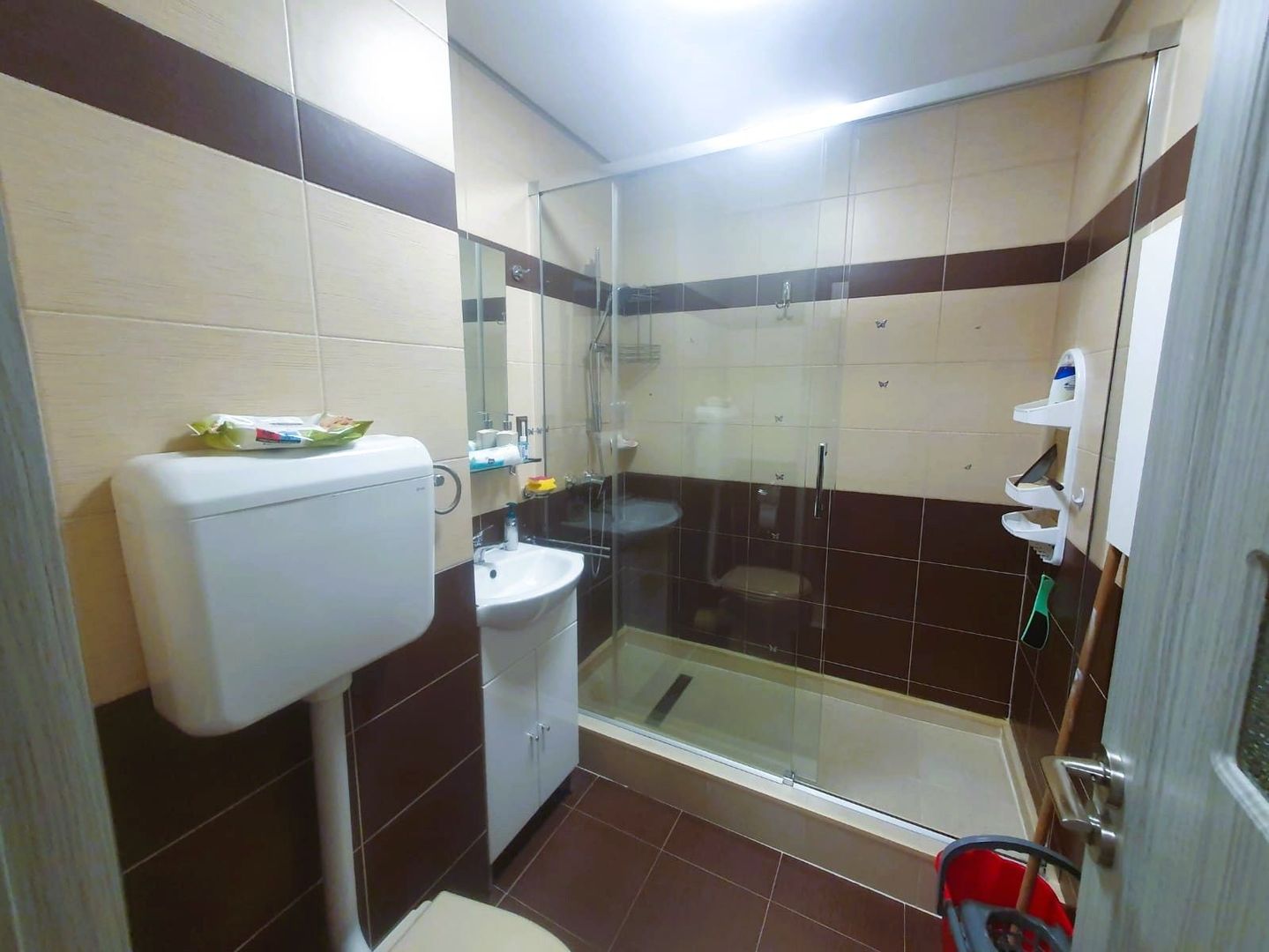 Garsonieră Spațioasă și Modernă, Complet Utilată – Zonă Urbană Excelent Conectat - Poză 8