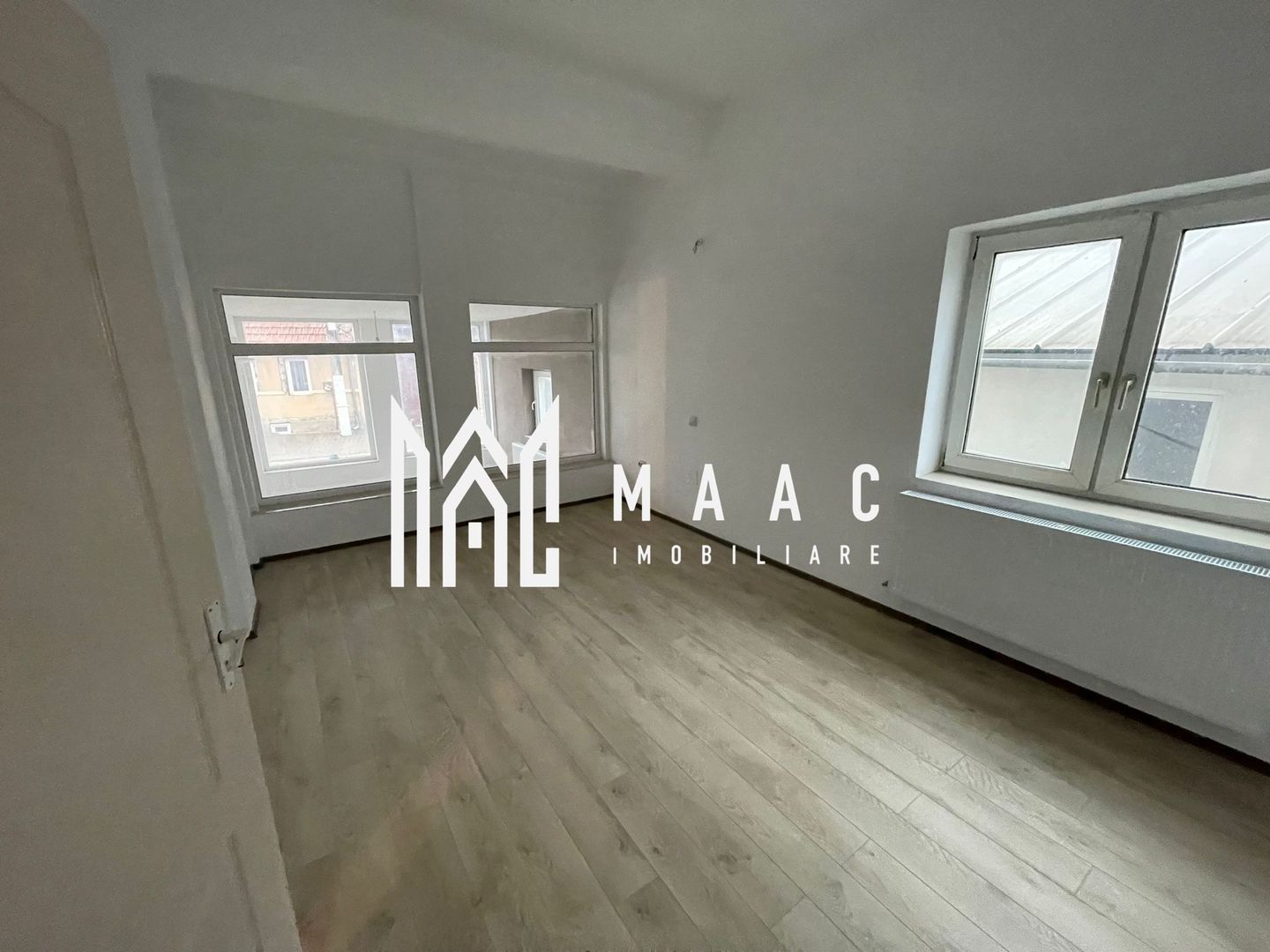 Spațiu Comercial la Cheie I 180 mp I Pianu de Jos I Lângă Terenul de Golf - Poză 9