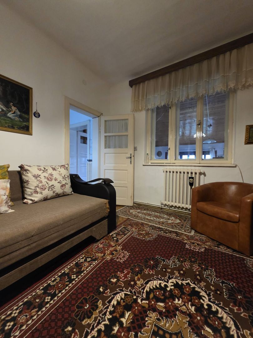 DE VANZARE CASA 5CAMERE ZONA CENTRALA TALMACIU - Poză 18