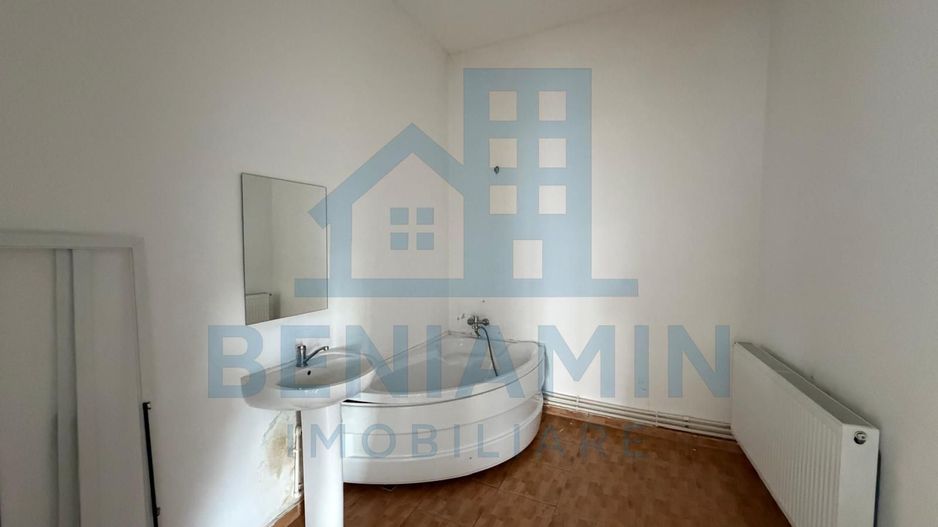 Spatiu generos D+P+1 - 414mp - pozitionare centrala - Green House - Poză 10