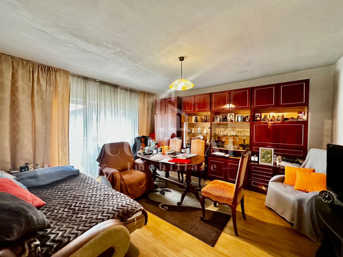 Apartament 4 camere decomandate | Etaj intermediar | Dambul Rotund - Poză 1