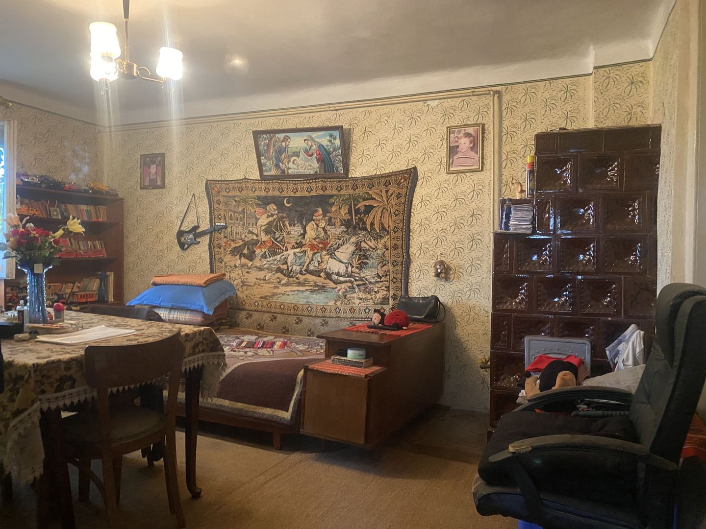 Vanzare casa cu 6 camere in Targoviste - vizavi de Colegiul Carabella - Poză 2