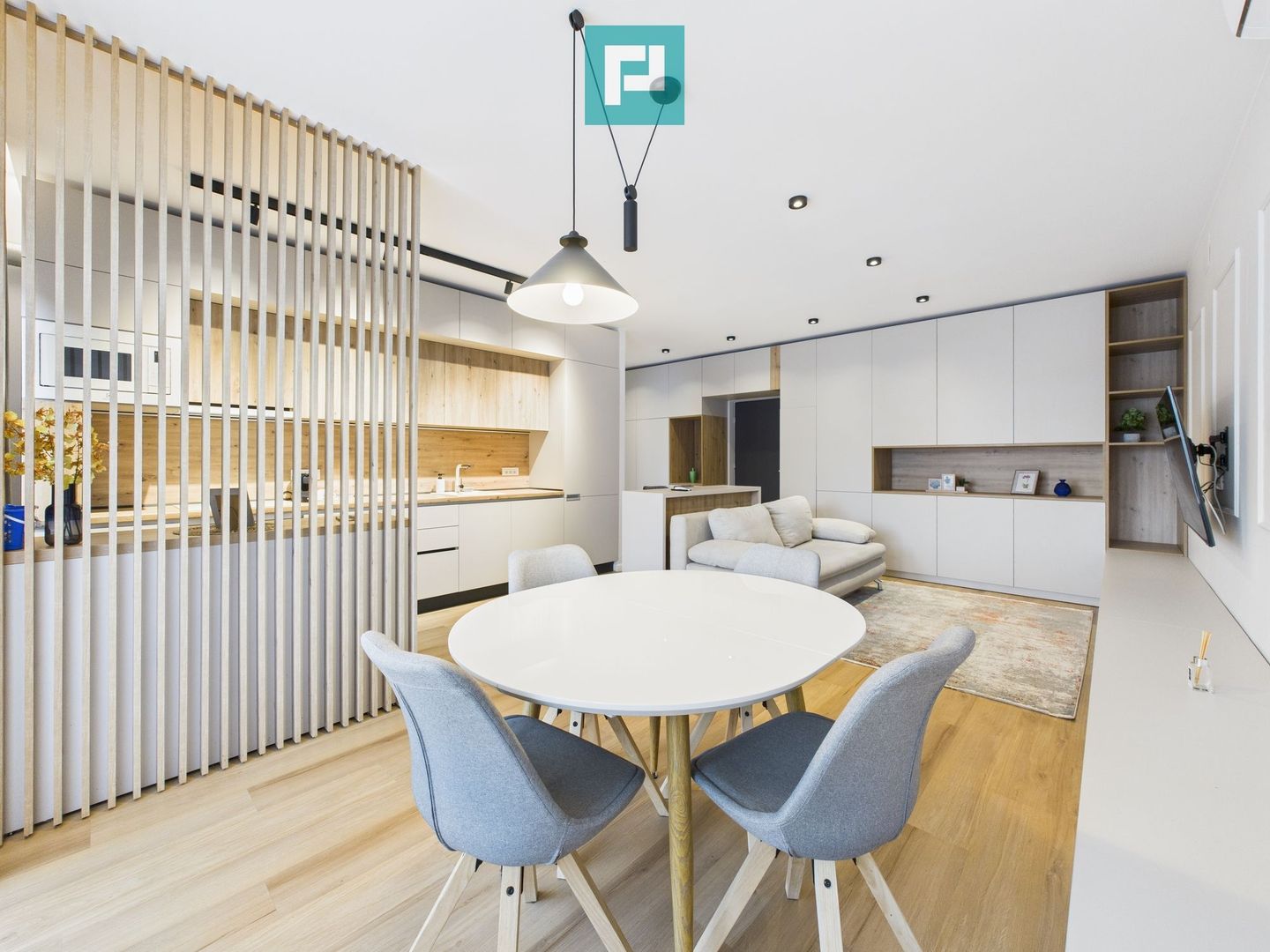 Apartament spațios, vedere și facilități premium - Poză 21