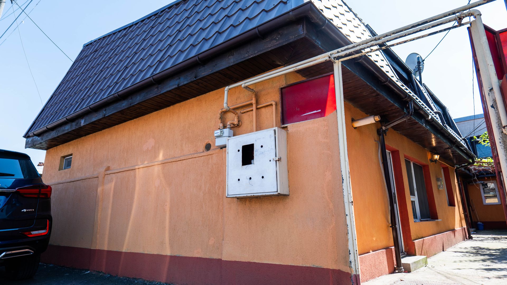 Casă de vânzare – 181 mp, 3 apartamente, 9 camere – București - Poză 26