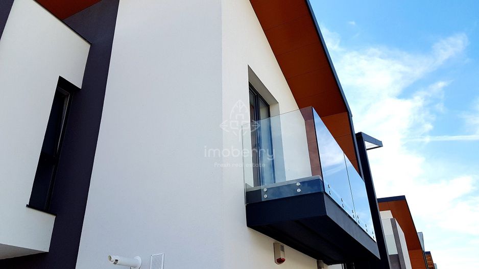 Summer Residence - Poză 9