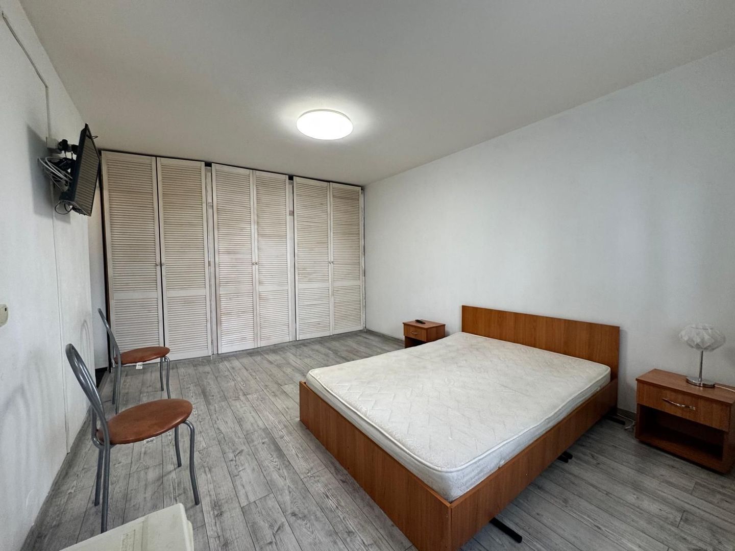 Garsoniera spatioasa situata la parter inalt in Vasile Aaron zona OMV - Poză 2