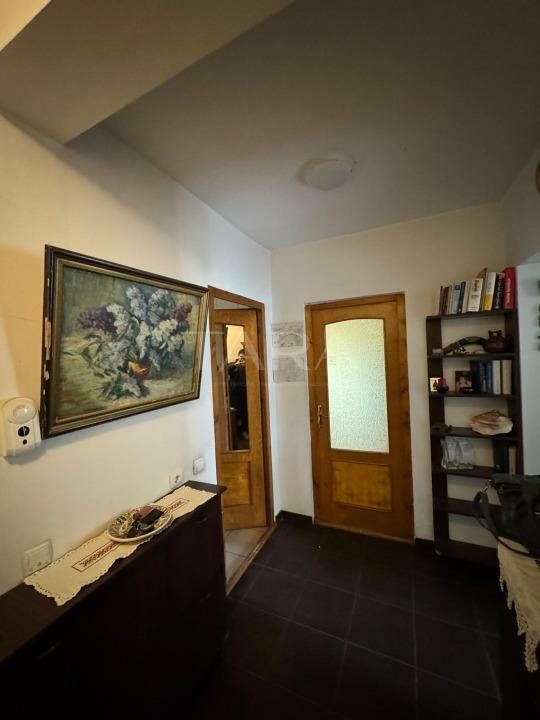 Apartament 2 camere cu 3 balcoane și parcare – Florești, zona Eroilor - Poză 11
