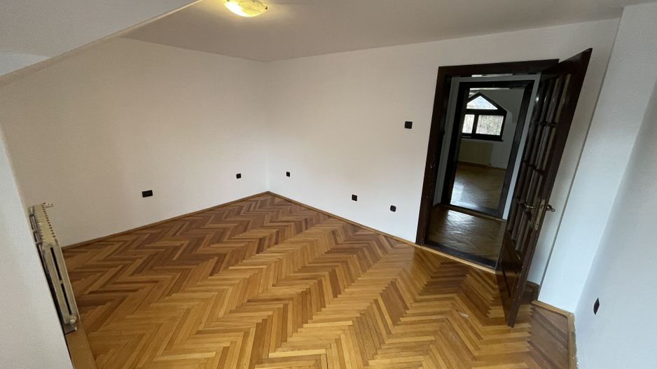 Circumvalatiunii | Casa individuala | 6 camere | Garaj - Poză 31