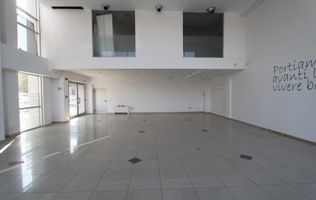 Showroom -150mp-zona de Nord