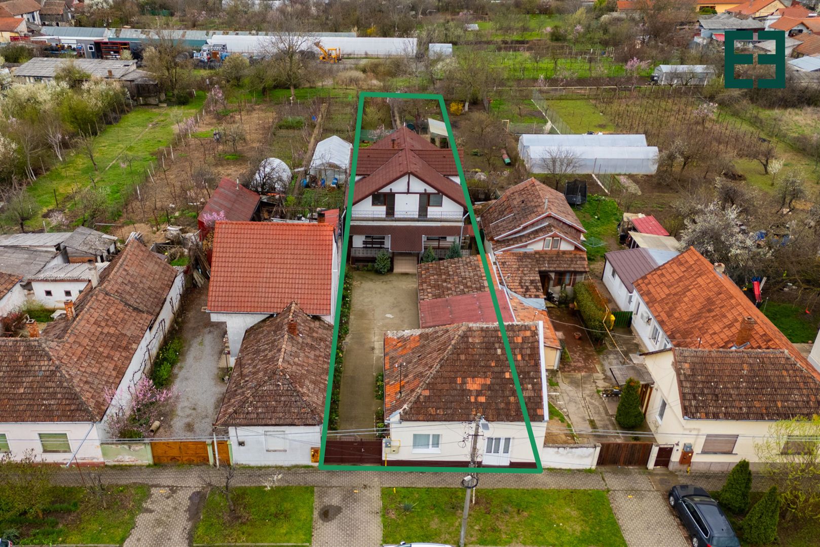 Casă 14 camere și 1080 mp teren - Aradul Nou - Arad - Poză 1