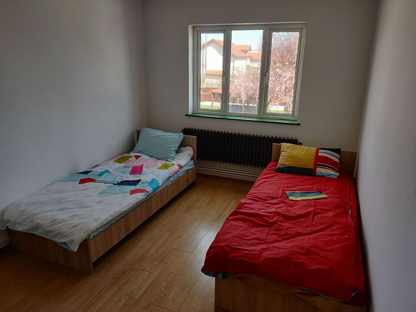 IDEAL PENTRU GRADINITA/SCOALA /AZIL BATRANI / ORFELINAT - Poză 12