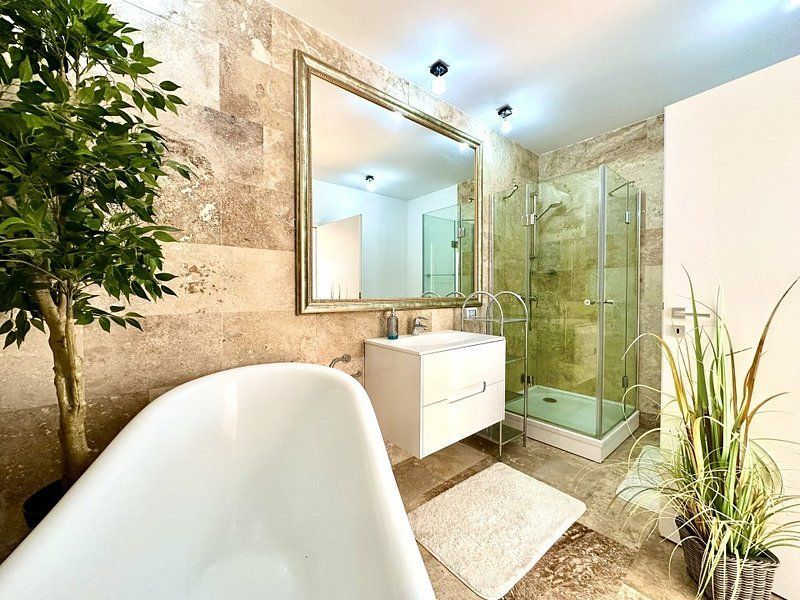 Apartament elegant -curte proprie - garaj - Poză 10