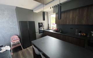 Apartament finisat premium, zona Vivo - Poză 3