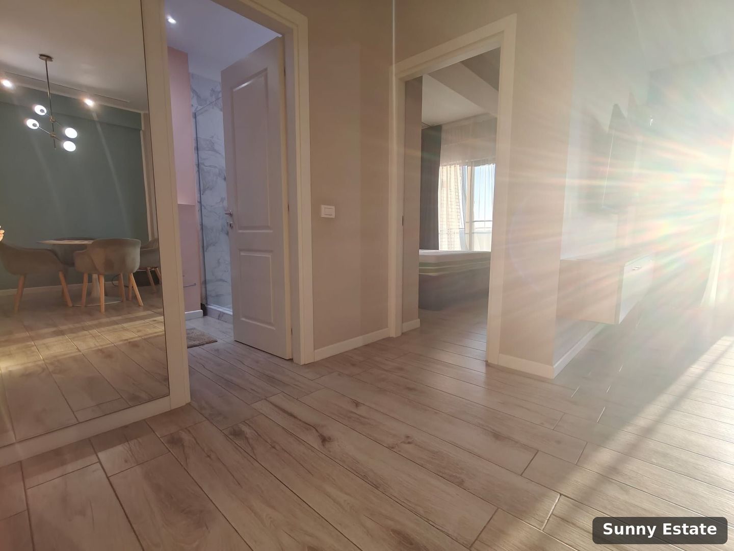 DE VÂNZARE — 3 CAMERE, B-DUL MAMAIA, DELFINARIU, VEDERE LAC - Poză 15
