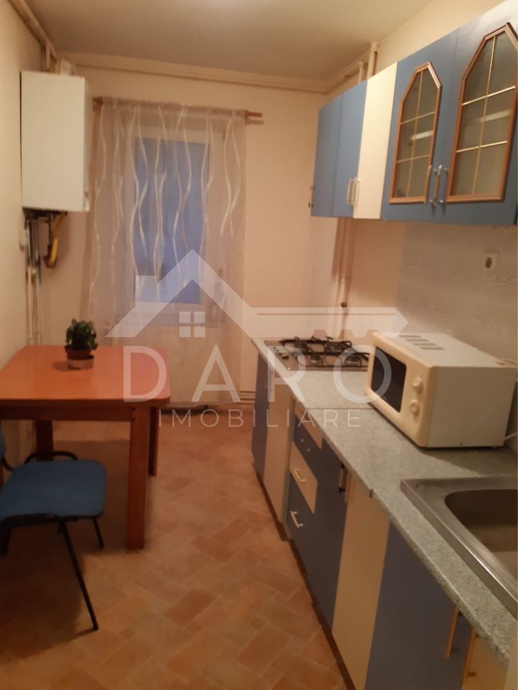 Inchiriez apartament doua camere - Poză 3