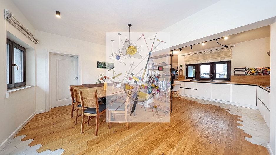 Proprietate Deosebita - Poză 6