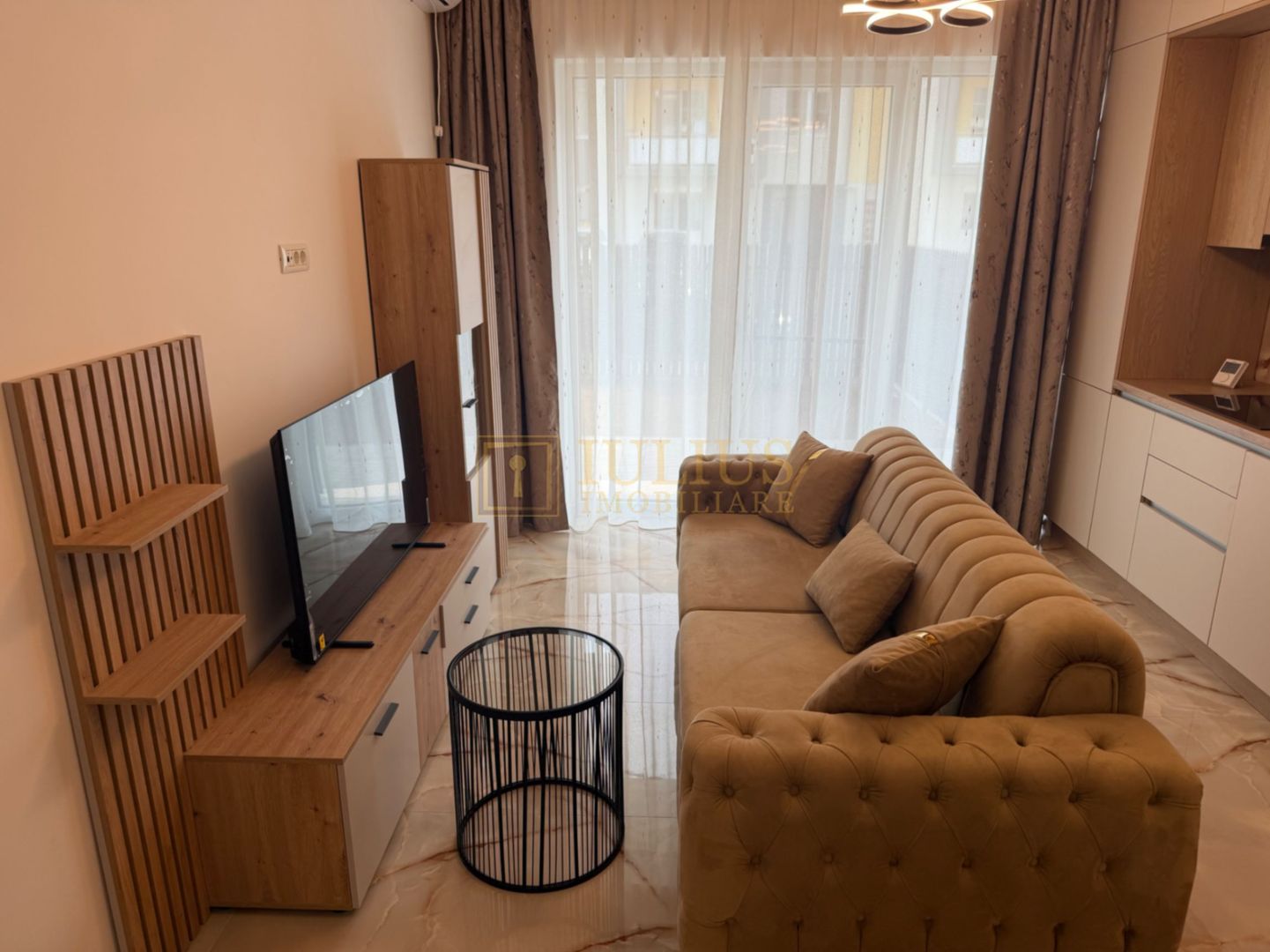 La prima închiriere, zona de sud, terasa proprie - Poză 4