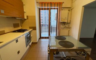 Apartament doua camere,etaj 1,doua locuri de parcare - Poză 3