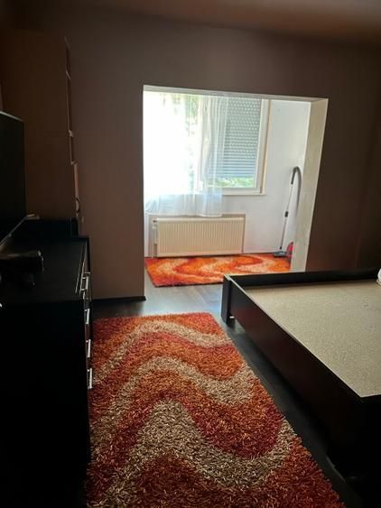 Apartament cu 3 camere, 2 băi, etaj 2, mobilat și utilat - Poză 10