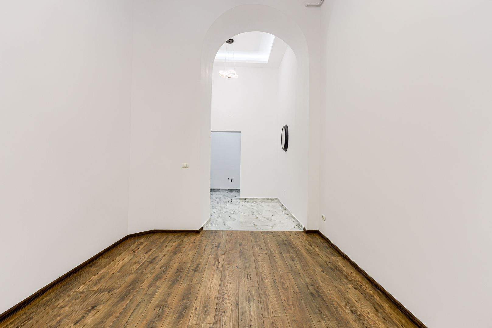 Apartament cu 3 camere zonă Ultracentrală etaj 1 - Poză 5