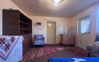 Vanzare casă cu teren mare în satul Cazaci – aproape de Târgoviște - Poză 1