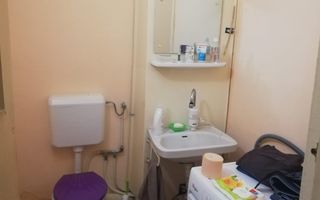 ageuropa.ro vinde ap 3 cam DECOMANDATE în Carpați 2 la etajul 4. - Poză 3