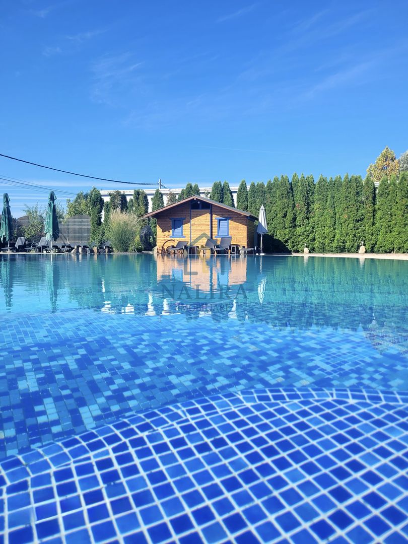 Proprietate unică de vânzare – piscină, restaurant, terasă - Poză 19
