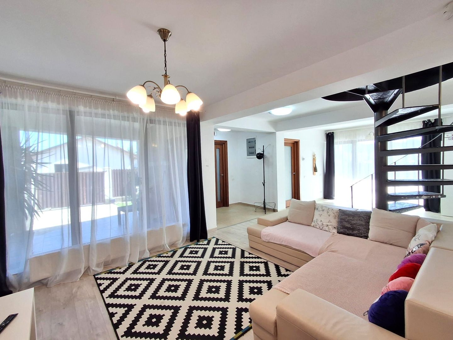 De vânzare casă  4 camere tip duplex Pasarea Branesti - Poză 1