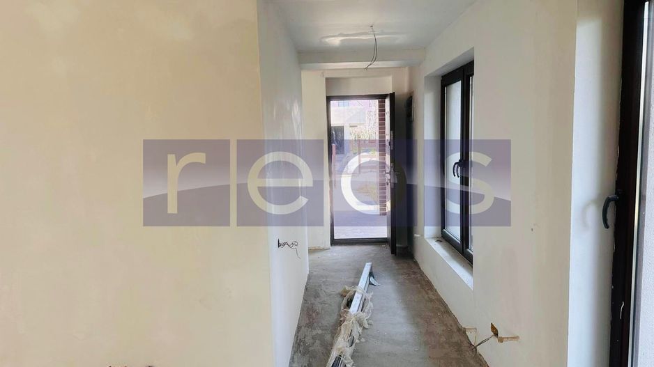 VILA DE VANZARE IN COMPLEX REZIDENTIAL | CREVEDIA | 4 CAMERE - Poză 13