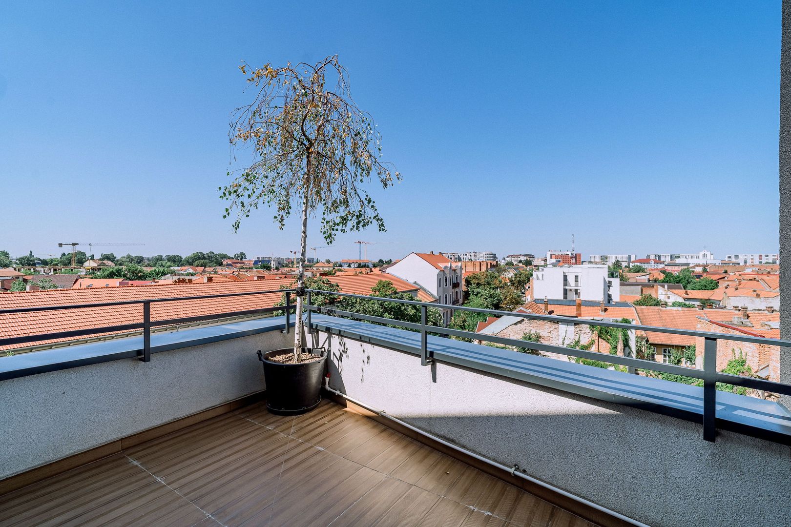 Penthouse 4 camere, ultracentral, Oradea. 800 000 E + TVA. Comision 0 - Poză 26