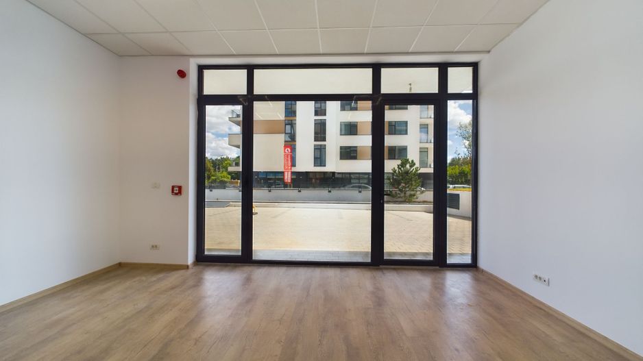 Spațiu Comercial Modern în Zona Aradului, Iulius Mall - Poză 6