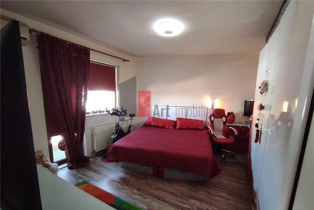 Vânzare apartament în vilă -Bd. Mărășești - Poză 1