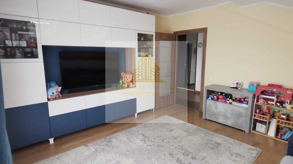 Apartament 2 camere Sanpetru cu parcare inclusă - Poză 2