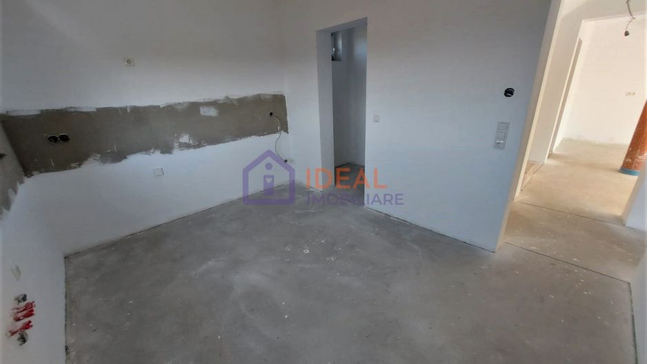 Casa Individuala Moderna cu 4 camere  si garaj, in Sura Mare - Poză 13