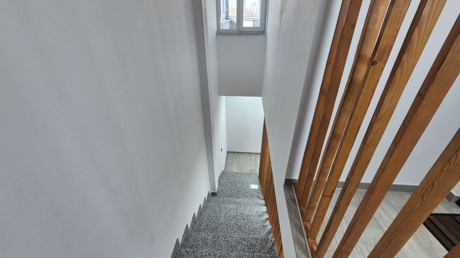 Casa P+2 cu 40 paturi pentru muncitori - Tei - Poză 23