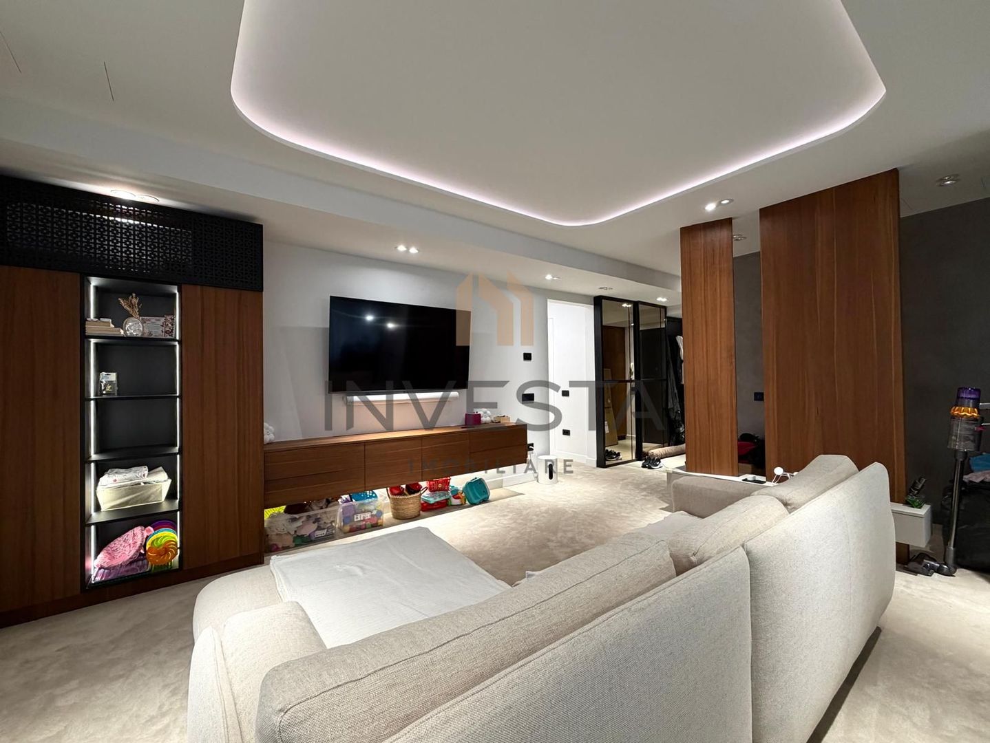 Apartament cu 3 camere in West City Tower ! - Poză 2