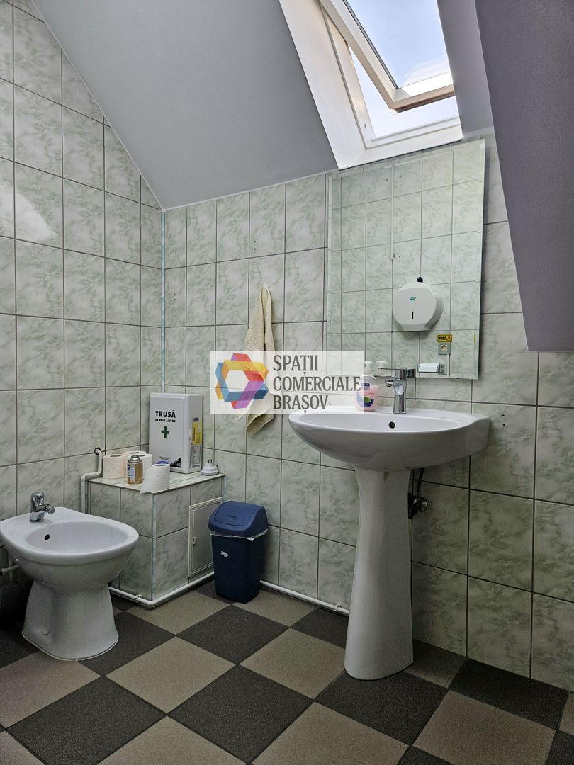 Casă plus Spațiu comercial  741 mp, Teren 906 mp Brasov - zona Blumana - Poză 49