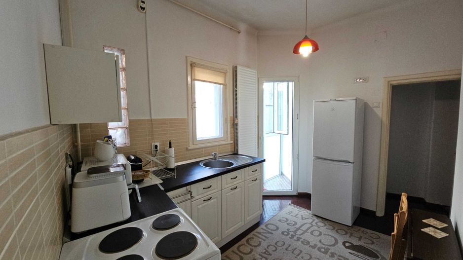 De Vanzare Apartament 2 Camere - Amze - Romana, sector 1 - Poză 4