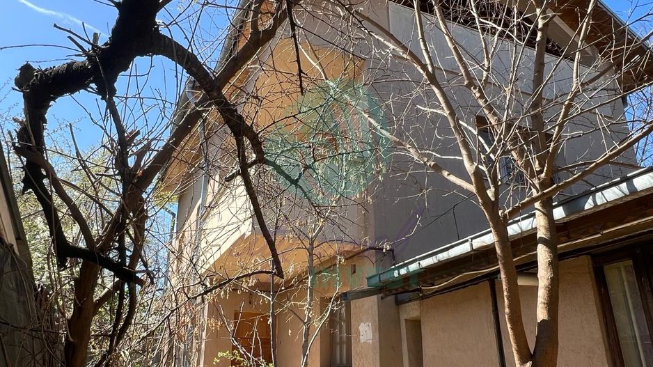 TEREN SPATIOS 458 MP | VILA P+1+Pod LA GRI- LANGA METROU BRANCOVEANU - Poză 1