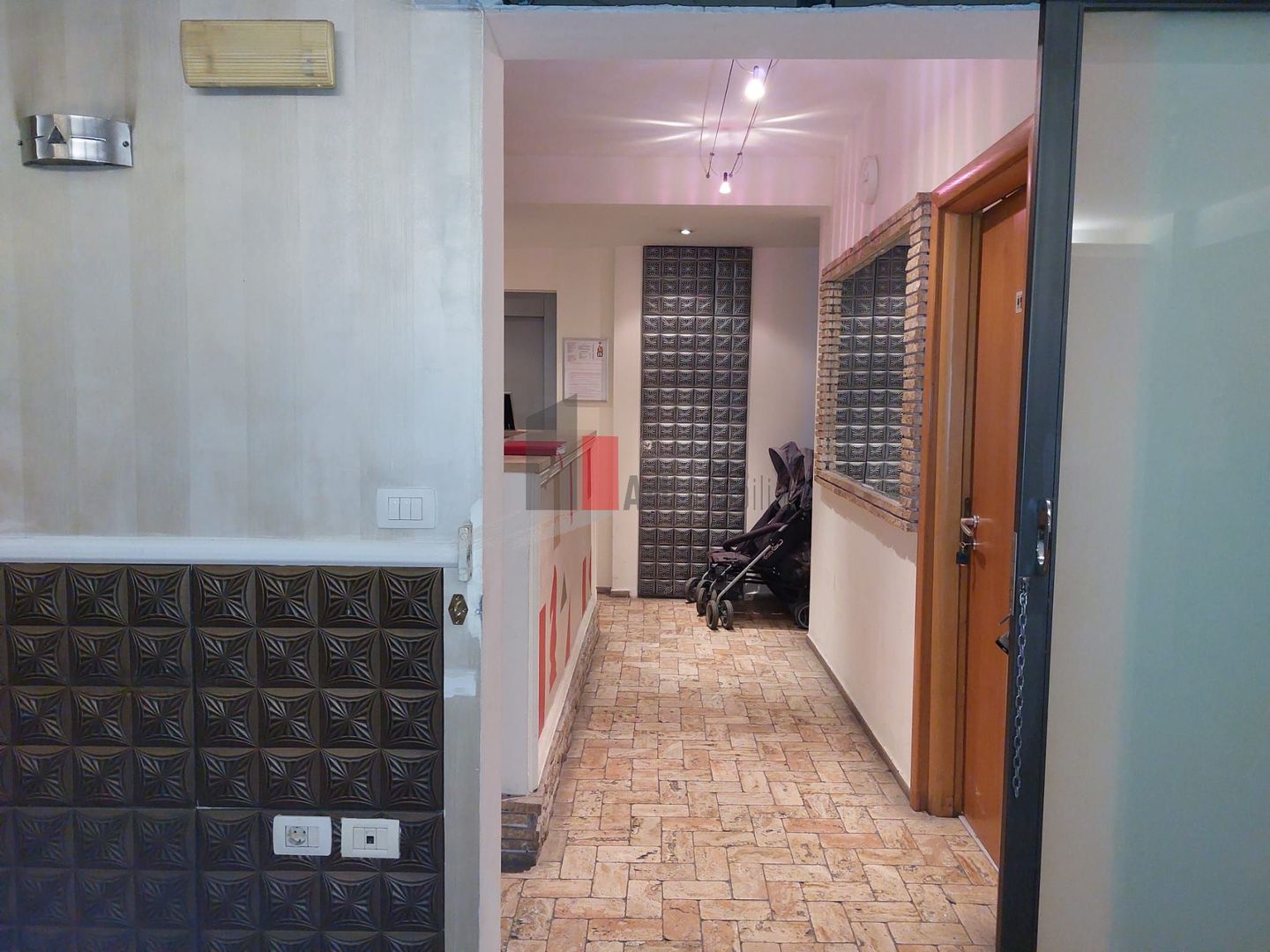 Apartamentul "COTHROM",  Piata Unirii-Mitropolie, bloc nou 2010 - Poză 6