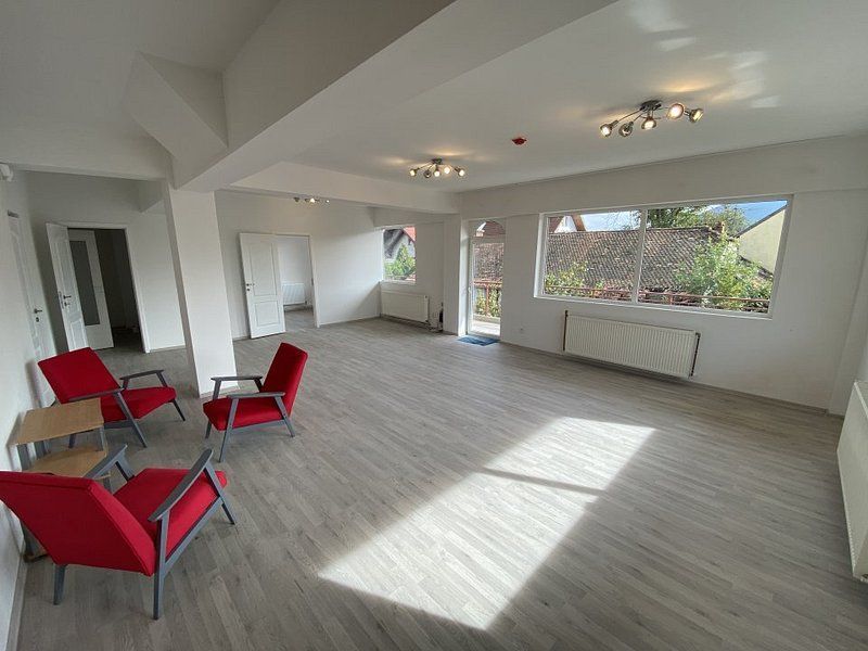 Casa P+2+M de inchiriat in zona Blumana - Brasov - Poză 1