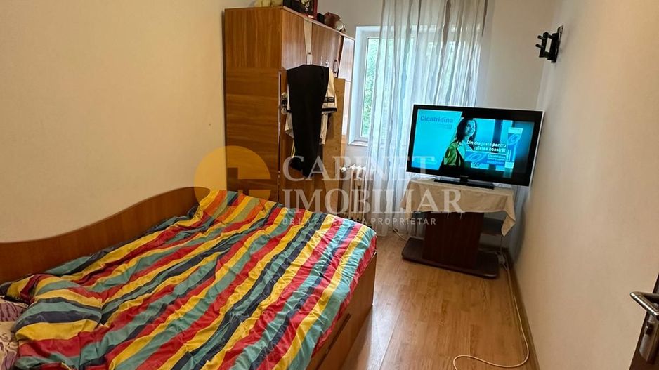 Nicolina- 3 Camere Decomandat -Etaj 2 Bloc 1986 -73mMp - Poză 2