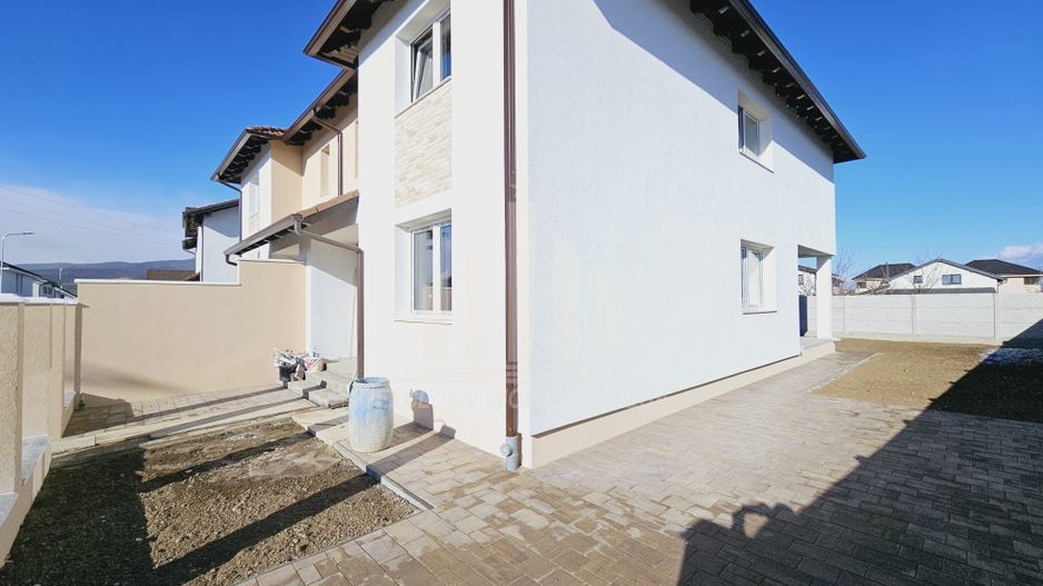 Casa in regim cuplat de vanzare, Dealul Furcilor - Poză 1