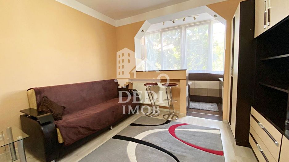 Apartament 3 camere de inchiriat in zona Rogerius, Oradea - Poză 2