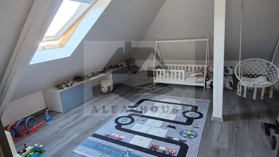 Apartament cu 4 camere in casa - zona Centrul Civic - Poză 13