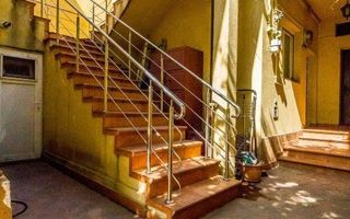 Casa  + Corp Comercial - Poză 1