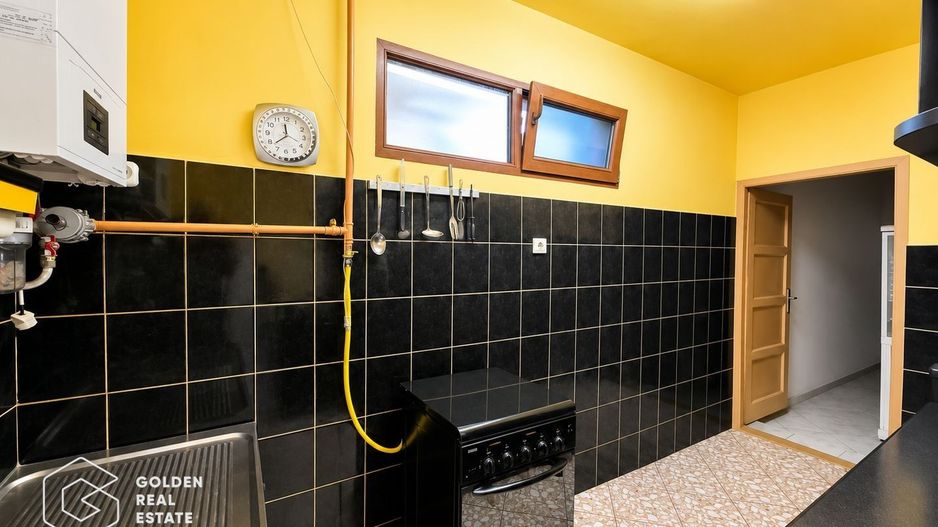 Casa cu teren 688 mp, 2 corpuri de cladire, Parneava - Poză 17