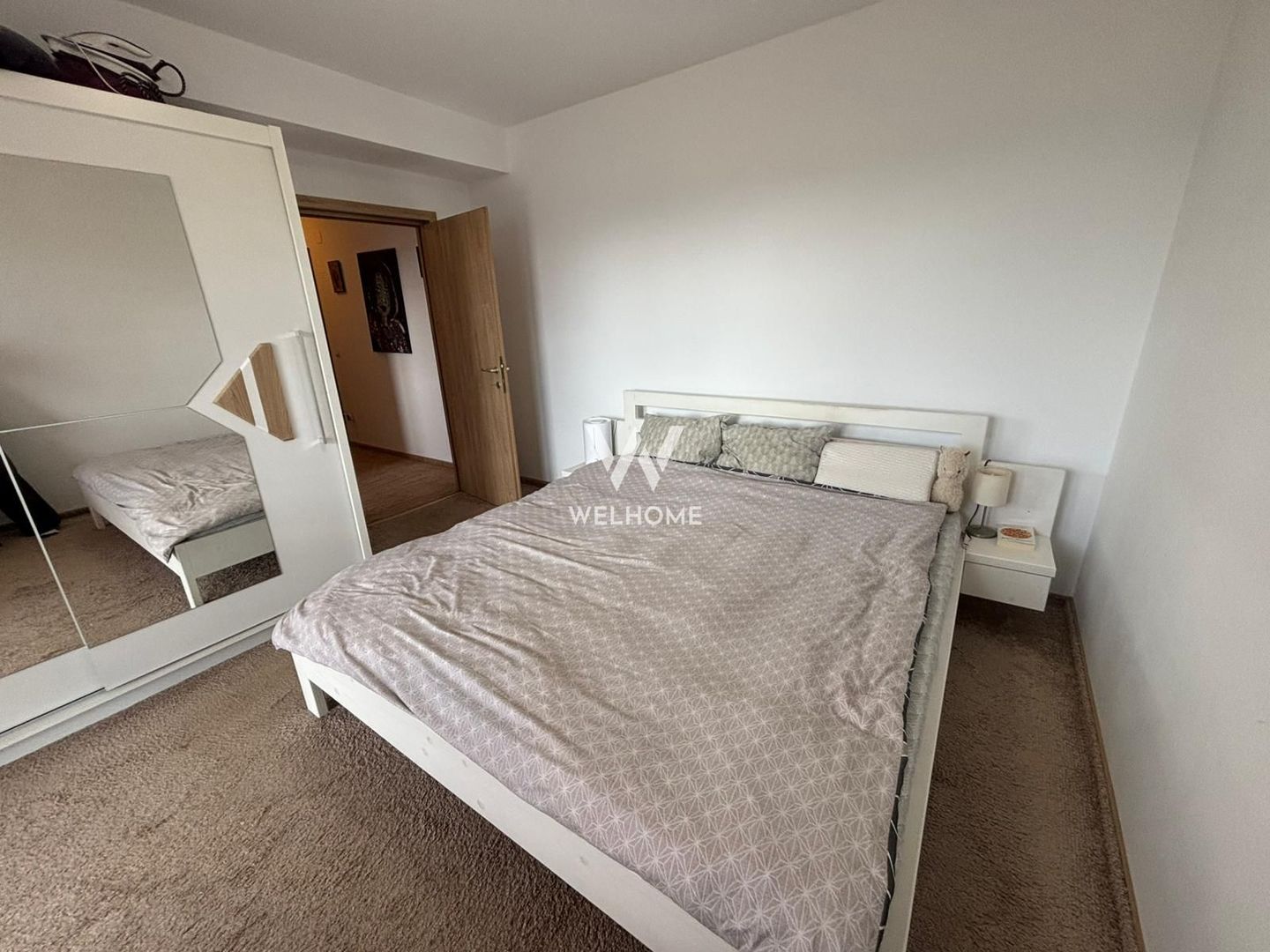 Apartament spațios cu 3 camere, 2 băi și balcoane generoase - Poză 1