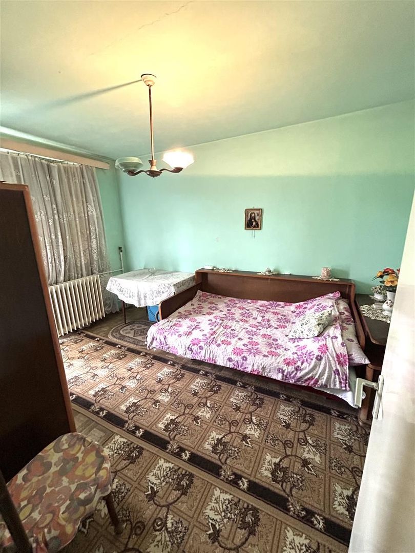 Apartament cu 2 camere semidecomandat zona Rogerius - Poză 3