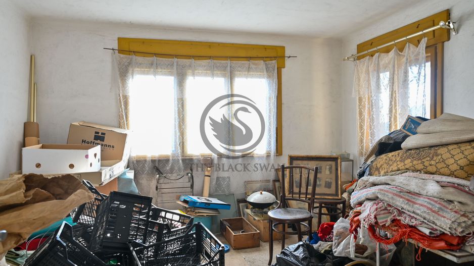 Casa cu 6 camere de vanzare | Zona Ultracentrala, Baicoi | Comision 0% - Poză 16